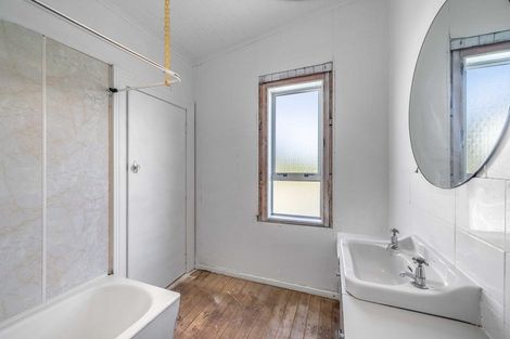 Photo of property in 28 Lawrence Street, East Gore, Gore, 9710