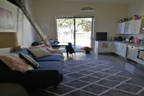 Photo of property in 1/25 Home Street, Mount Victoria, Wellington, 6011