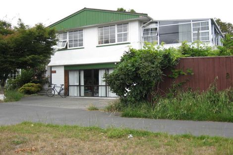 Photo of property in 33a Kirkwood Avenue, Upper Riccarton, Christchurch, 8041