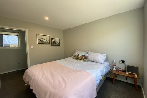 Photo of property in 31 Shepherd Road, Jacks Point, Queenstown, 9371