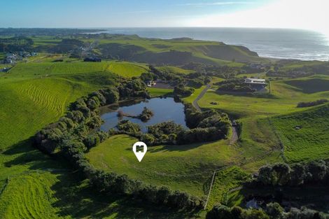 Photo of property in 8 Washer Road, Omata, New Plymouth, 4374