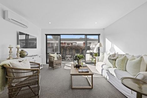 Photo of property in 477b Manchester Street, St Albans, Christchurch, 8014