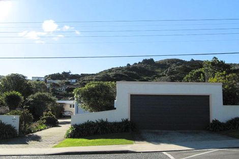 Photo of property in 42 Friend Street, Karori, Wellington, 6012