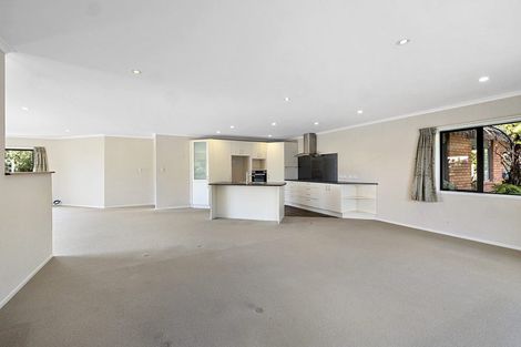 Photo of property in 72 Karamea Street, Whalers Gate, New Plymouth, 4310