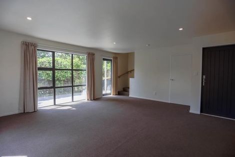 Photo of property in 300 Riccarton Road, Upper Riccarton, Christchurch, 8041
