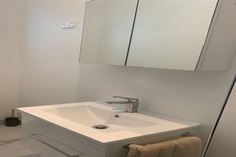 Photo of property in 1/38 Noeleen Street, Glenfield, Auckland, 0629