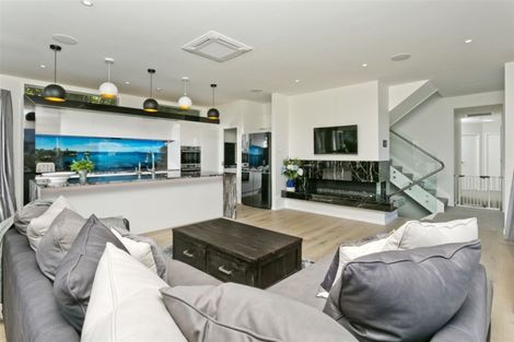 Photo of property in 46 Killarney Avenue, Torbay, Auckland, 0630