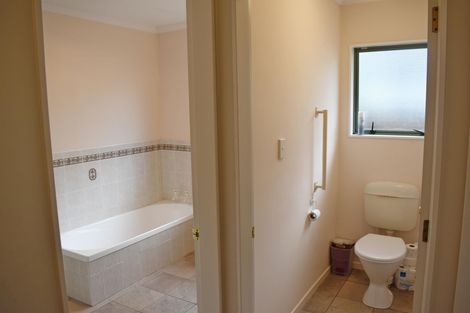 Photo of property in 225 Belvedere Road, Carterton, 5713