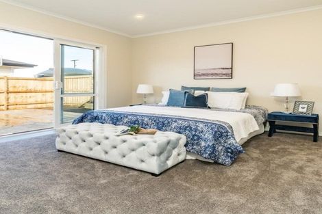 Photo of property in 14 Rauaruhe Road, Karaka, Papakura, 2113