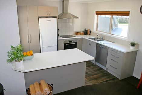 Photo of property in 5 Stan Heather Drive, Glenview, Hamilton, 3206