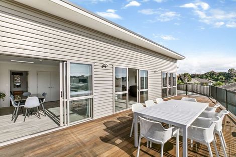 Photo of property in 14 Ko Place, Pyes Pa, Tauranga, 3112