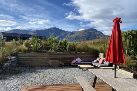 Photo of property in 82 Threepwood Road, Lake Hayes, Queenstown, 9371