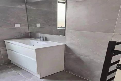 Photo of property in 23 Hakinakina Drive, Flat Bush, Auckland, 2019