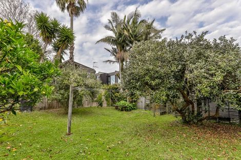 Photo of property in 4/5 Edgars Road, Westmere, Auckland, 1022