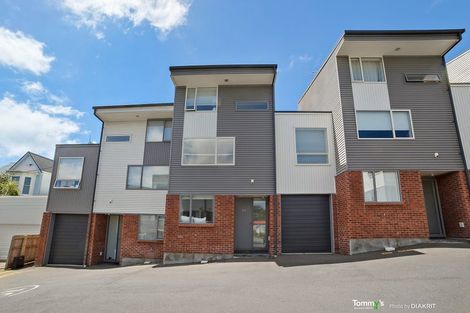 Photo of property in 27/31 Princess Terrace, Newtown, Wellington, 6021