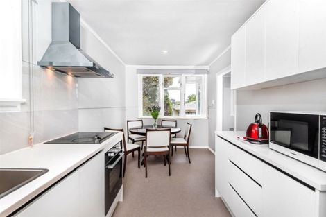 Photo of property in 121a Moire Road, West Harbour, Auckland, 0618