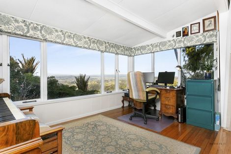 Photo of property in 27 Turanga Road, Henderson Valley, Auckland, 0612
