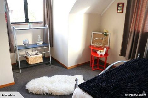Photo of property in 1/23 Sungrove Rise, Sunnyvale, Auckland, 0612