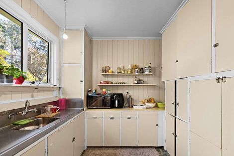 Photo of property in 10 Oturi Road, Waverley, 4510