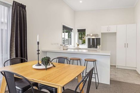 Photo of property in 24 Rangitira Avenue, Palmerston North, 4414