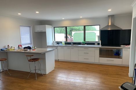 Photo of property in 7 Sutton Crescent, Papakura, 2110