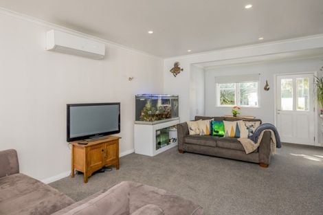 Photo of property in 153 Wellington Road, Paekakariki, 5034