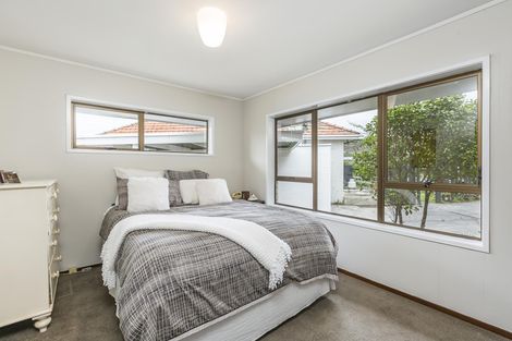 Photo of property in 2/7 Stafson Lane, Te Atatu Peninsula, Auckland, 0610