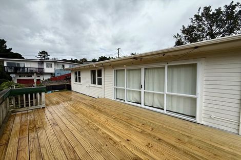 Photo of property in 17 Amundsen Grove, Stokes Valley, Lower Hutt, 5019