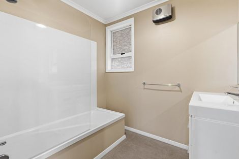 Photo of property in 1 Saunders Road, Mosgiel, 9092