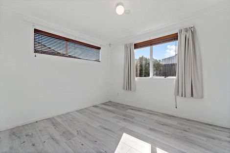 Photo of property in 1/14 Chislehurst Street, Henderson, Auckland, 0612