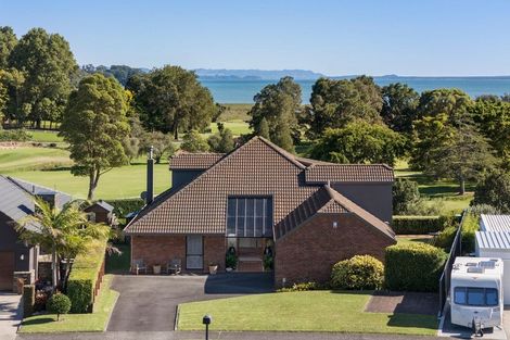 Photo of property in 57 Links View Drive, Omokoroa, 3114