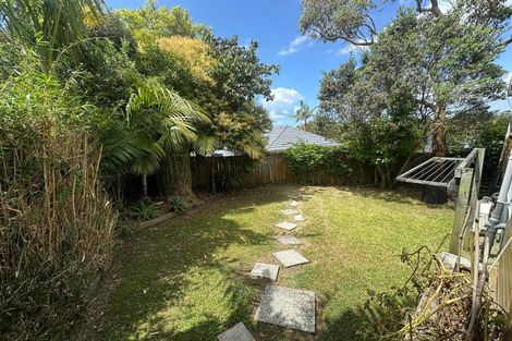 Photo of property in 1/19a Park Road, Glenfield, Auckland, 0629