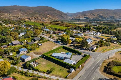 Photo of property in 1 Hall Road, Bannockburn, Cromwell, 9384