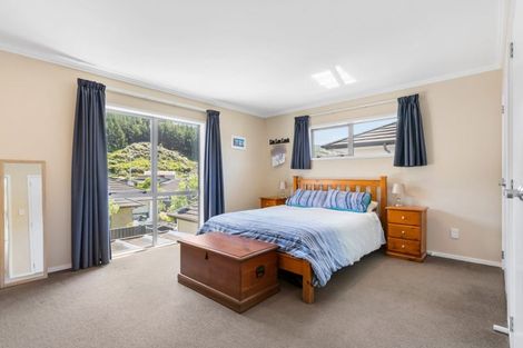 Photo of property in 1 Chalfont Road, Silverstream, Upper Hutt, 5019