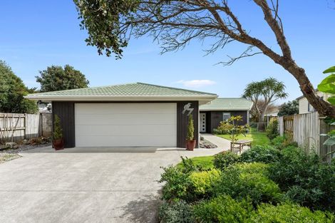 Photo of property in 7 Caughley Place, Otaki Beach, Otaki, 5512