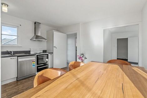 Photo of property in 11 Beatrice Place, Avonhead, Christchurch, 8042