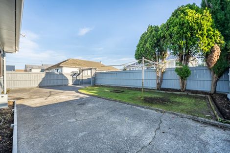 Photo of property in 2/1006 High Street, Avalon, Lower Hutt, 5011