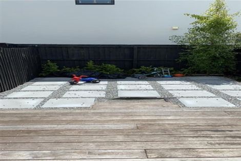 Photo of property in 5/27 New Brighton Road, Shirley, Christchurch, 8061