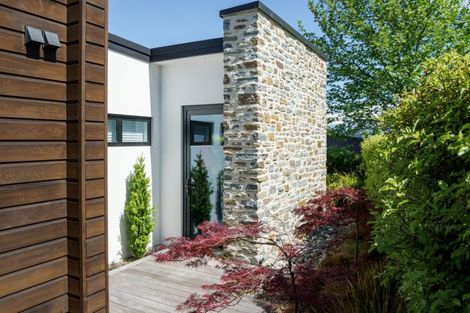 Photo of property in 9 Matipo Street, Wanaka, 9305