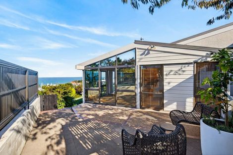 Photo of property in 9 Harvey Road, Bluff Hill, Napier, 4110