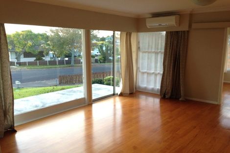 Photo of property in 18 Wells Road, Bucklands Beach, Auckland, 2012