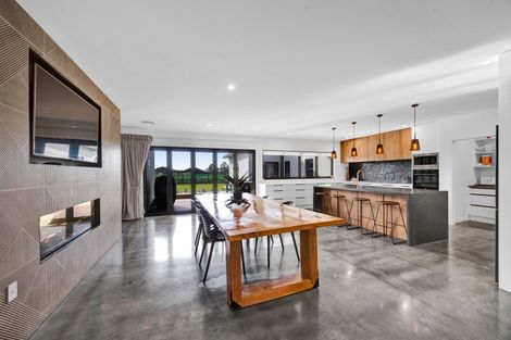 Photo of property in 66d Flint Road, Stratford, 4332