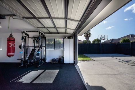 Photo of property in 98 Twin Oak Avenue, Papamoa Beach, Papamoa, 3118