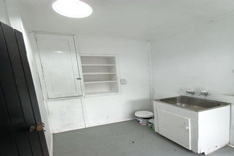 Photo of property in 54 Apuka Street, Brooklyn, Wellington, 6021