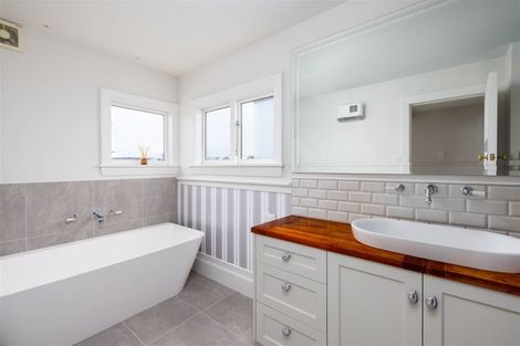 Photo of property in 19 Brenchley Avenue, Strowan, Christchurch, 8052