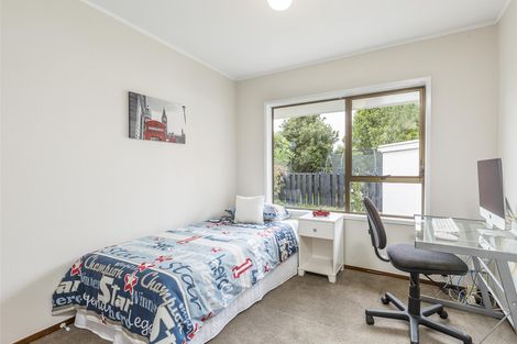 Photo of property in 2/7 Stafson Lane, Te Atatu Peninsula, Auckland, 0610