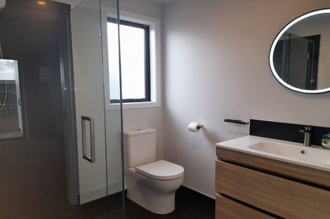 Photo of property in 33 Ngaru Crescent, Wharewaka, Taupo, 3330