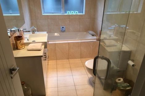 Photo of property in 19b Duncan Avenue, Te Atatu South, Auckland, 0610