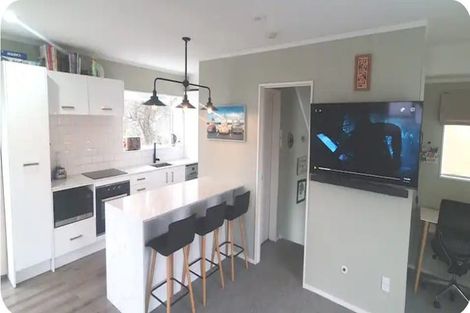 Photo of property in 2a Oriental Street, Petone, Lower Hutt, 5012