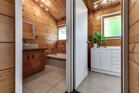 Photo of property in 335 Beechey Street, Pirongia, 3802